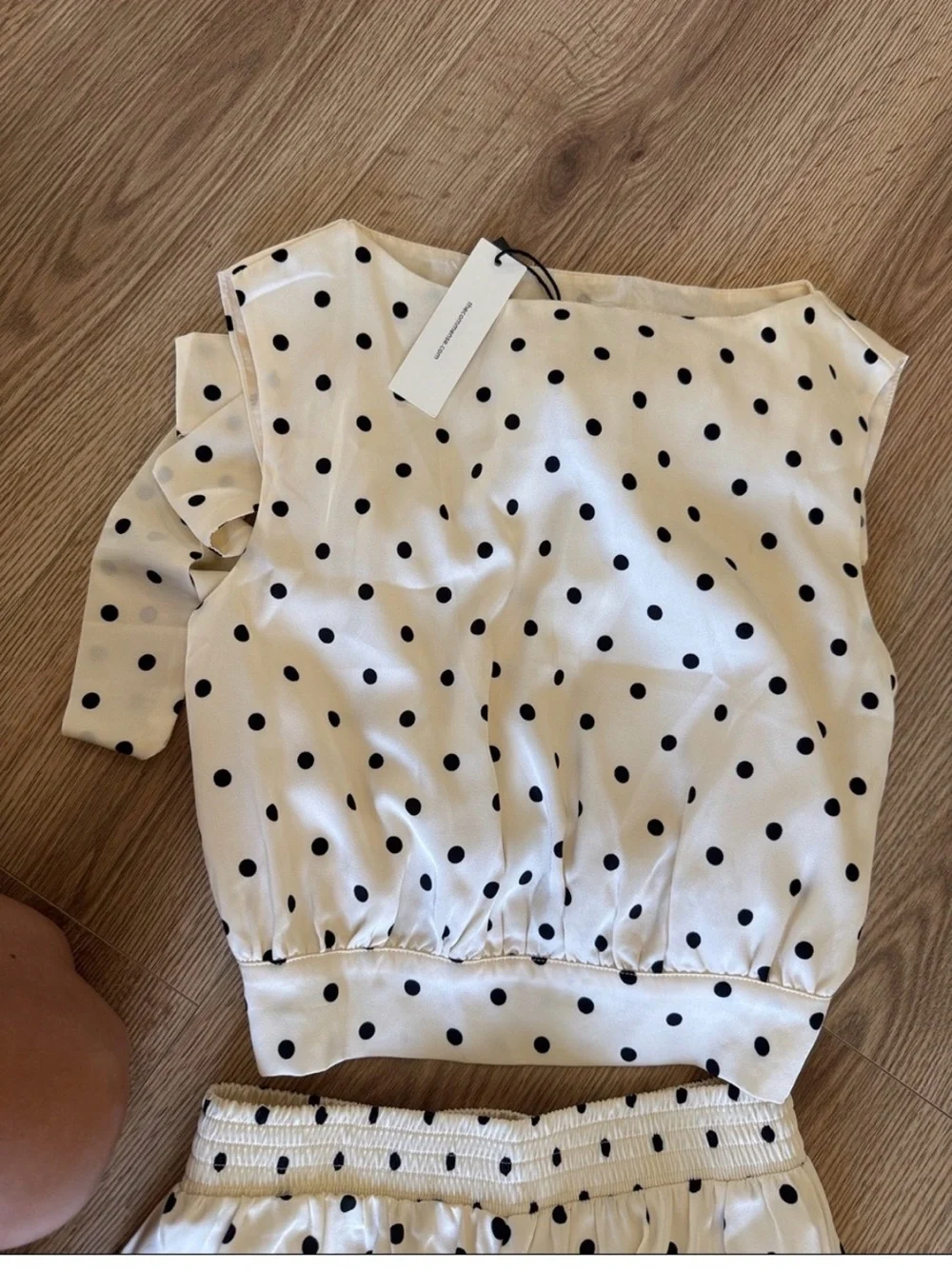 Commense White and Black Polka Dot Blouse with skirt - Picture 3 of 5